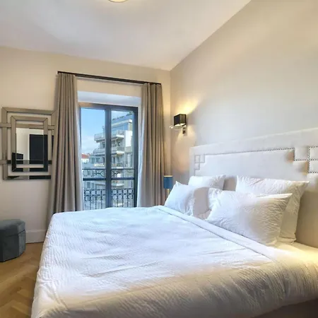 Apartment Charming In Heart Of *